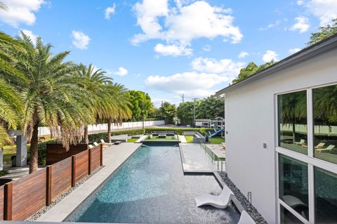 Tiny photo for 7047 San Sebastian Circle, Boca Raton, FL 33433 (MLS # R11075129)