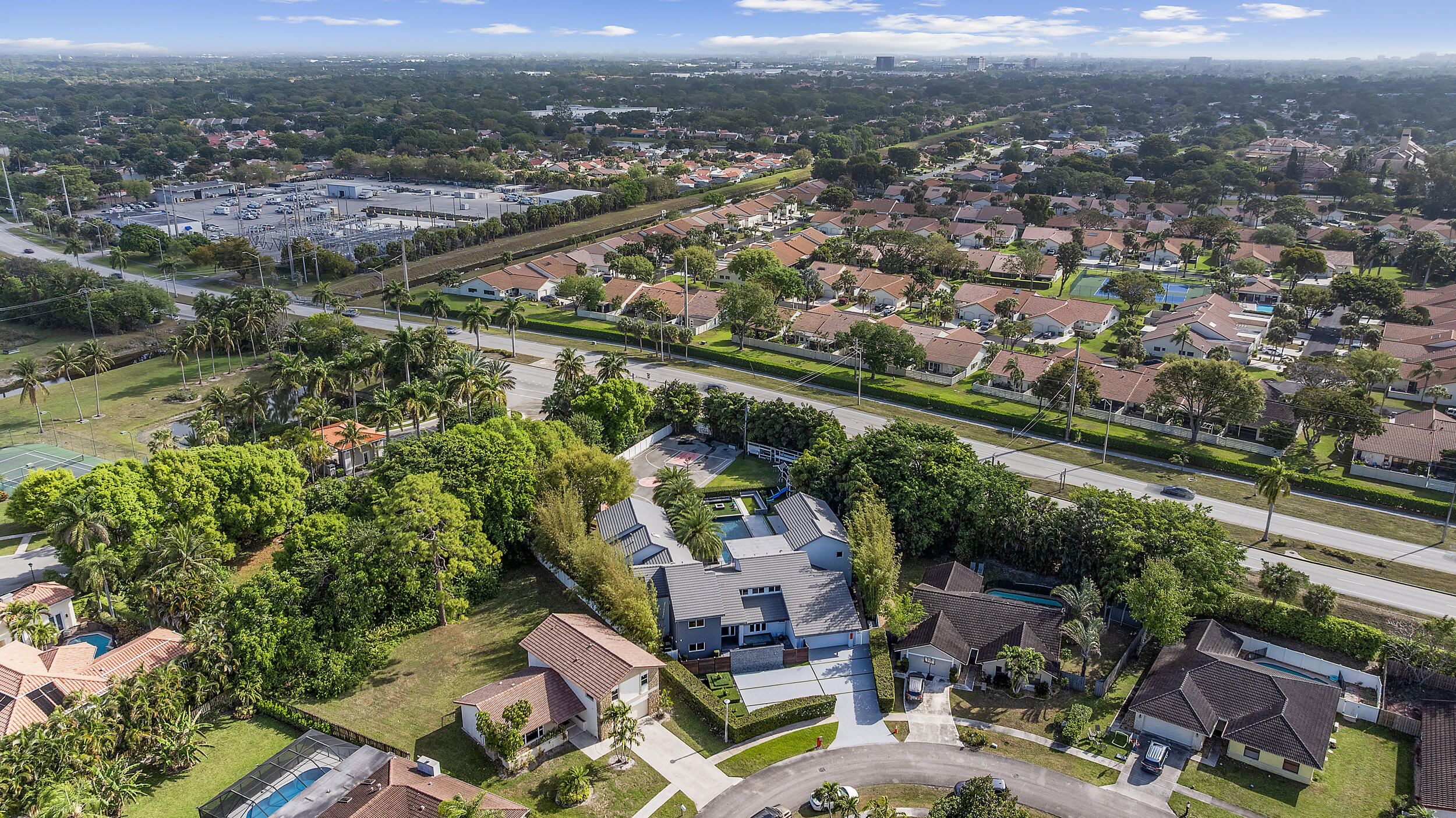 DEL MAR VILLAGE - Residential