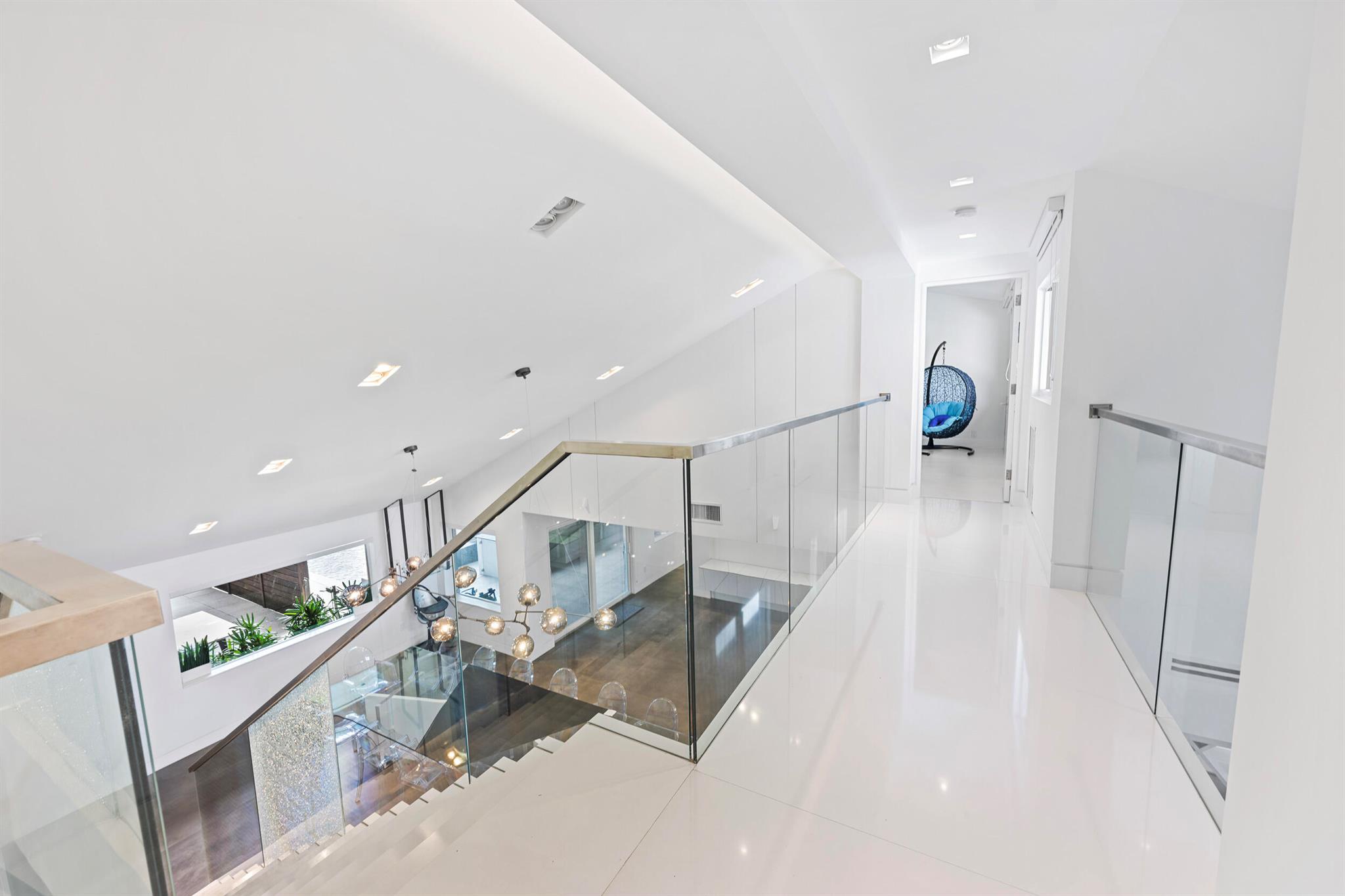 DEL MAR VILLAGE - Residential