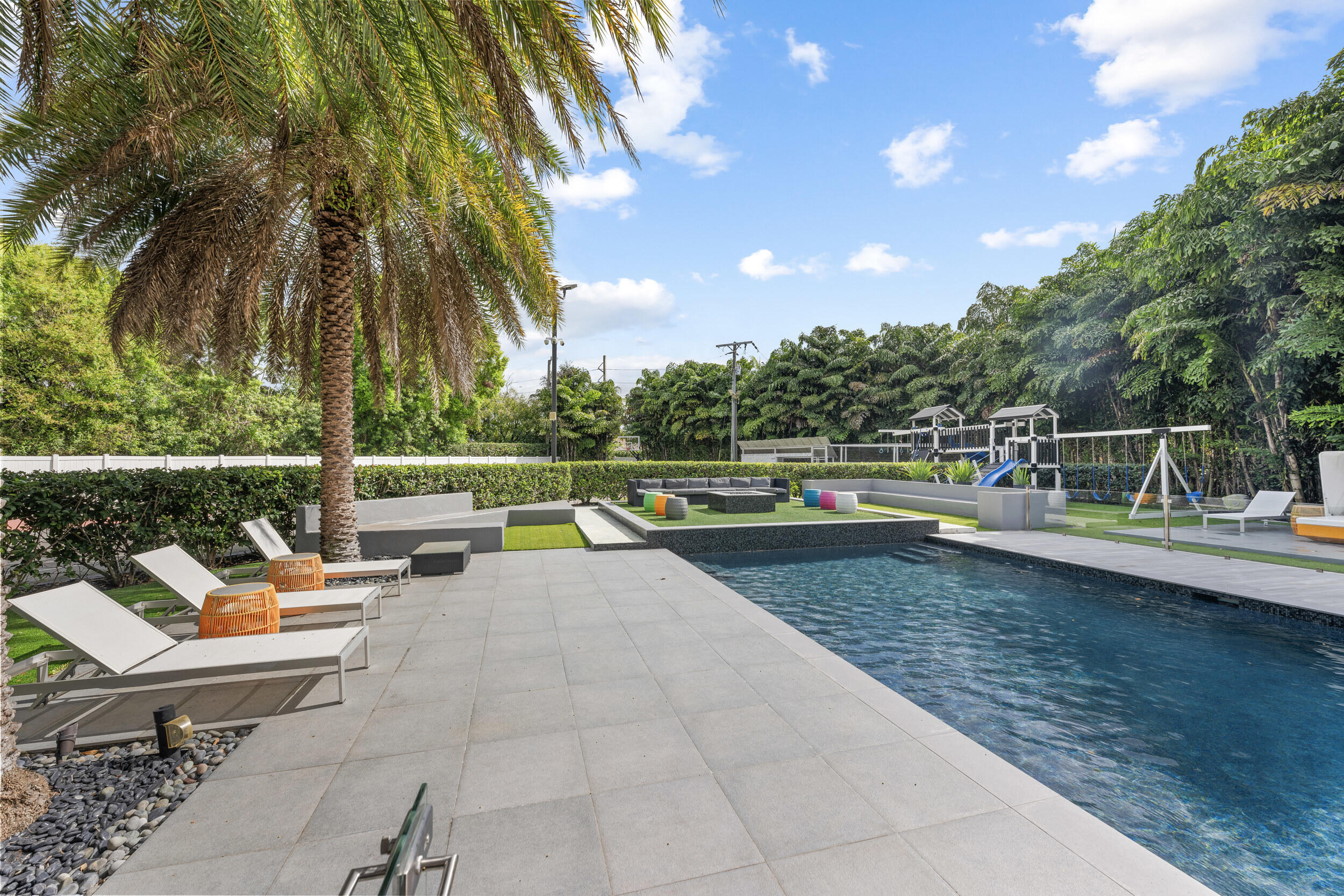 DEL MAR VILLAGE - Residential