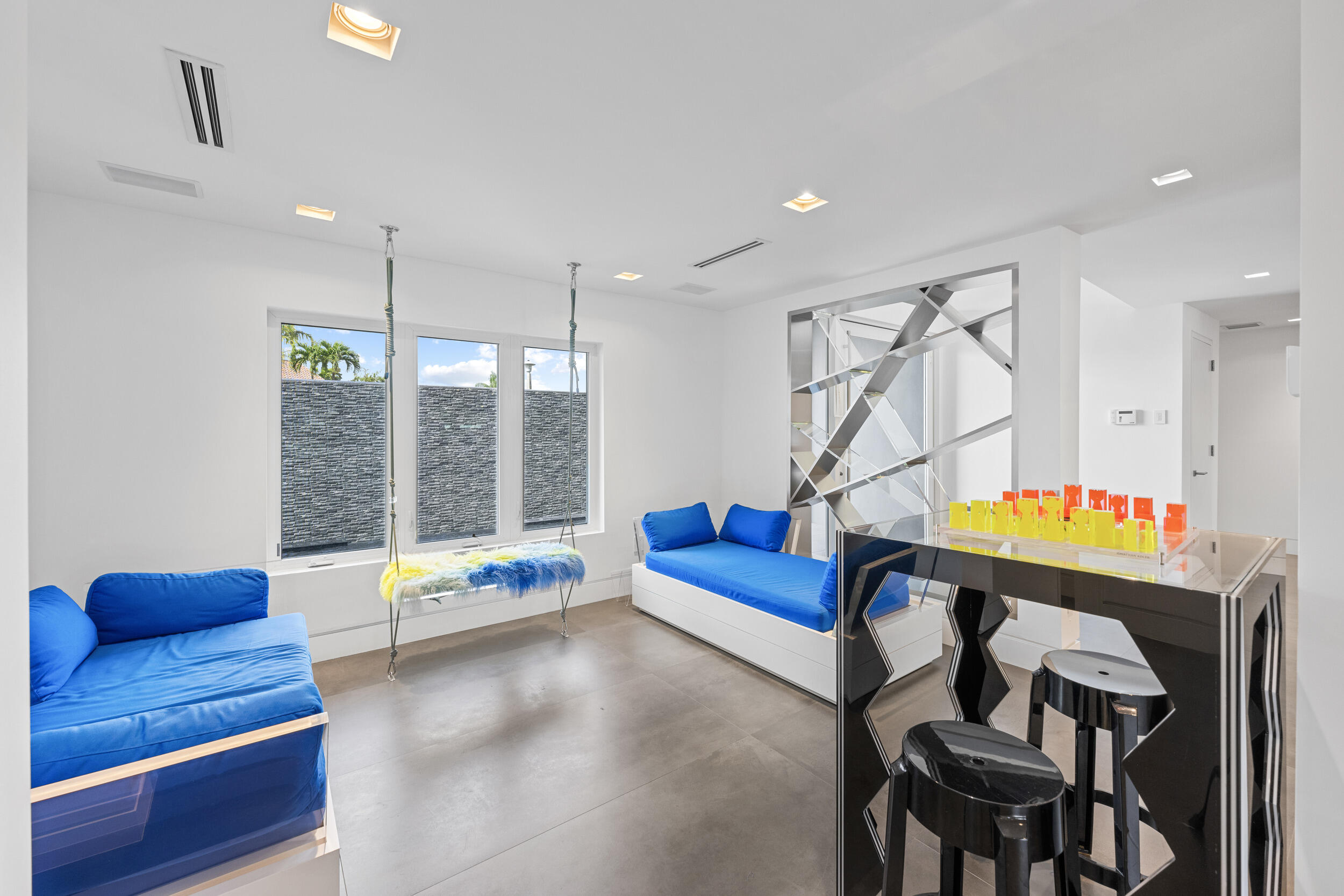 DEL MAR VILLAGE - Residential