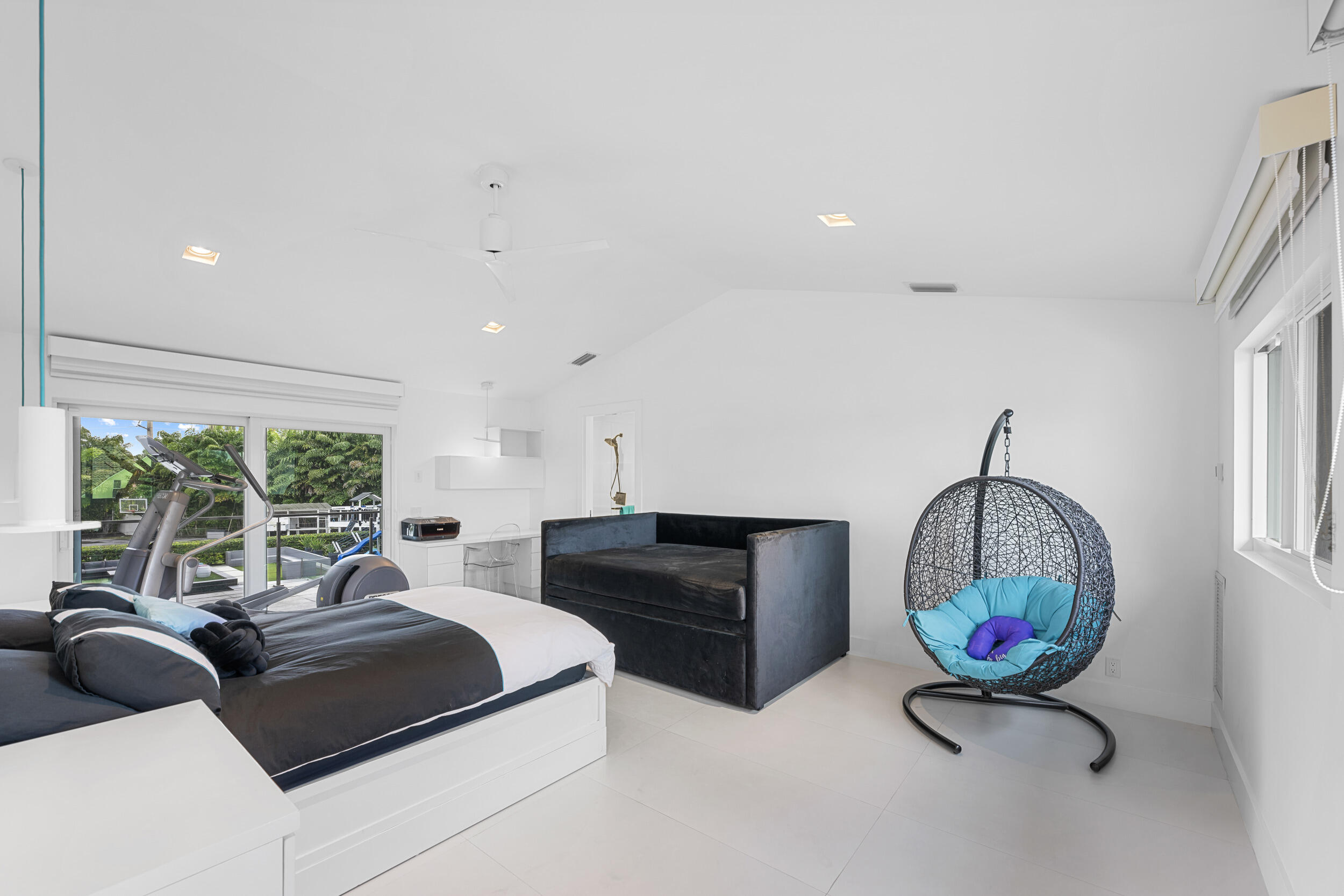 DEL MAR VILLAGE - Residential