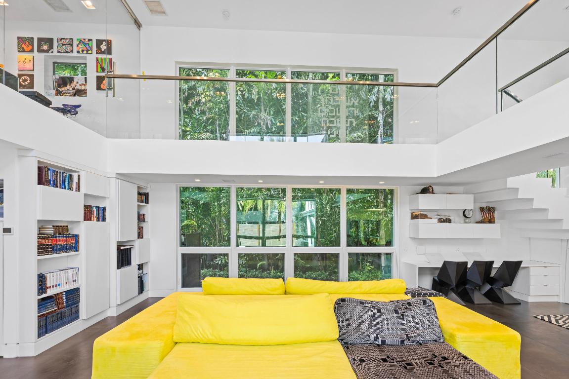 DEL MAR VILLAGE - Residential