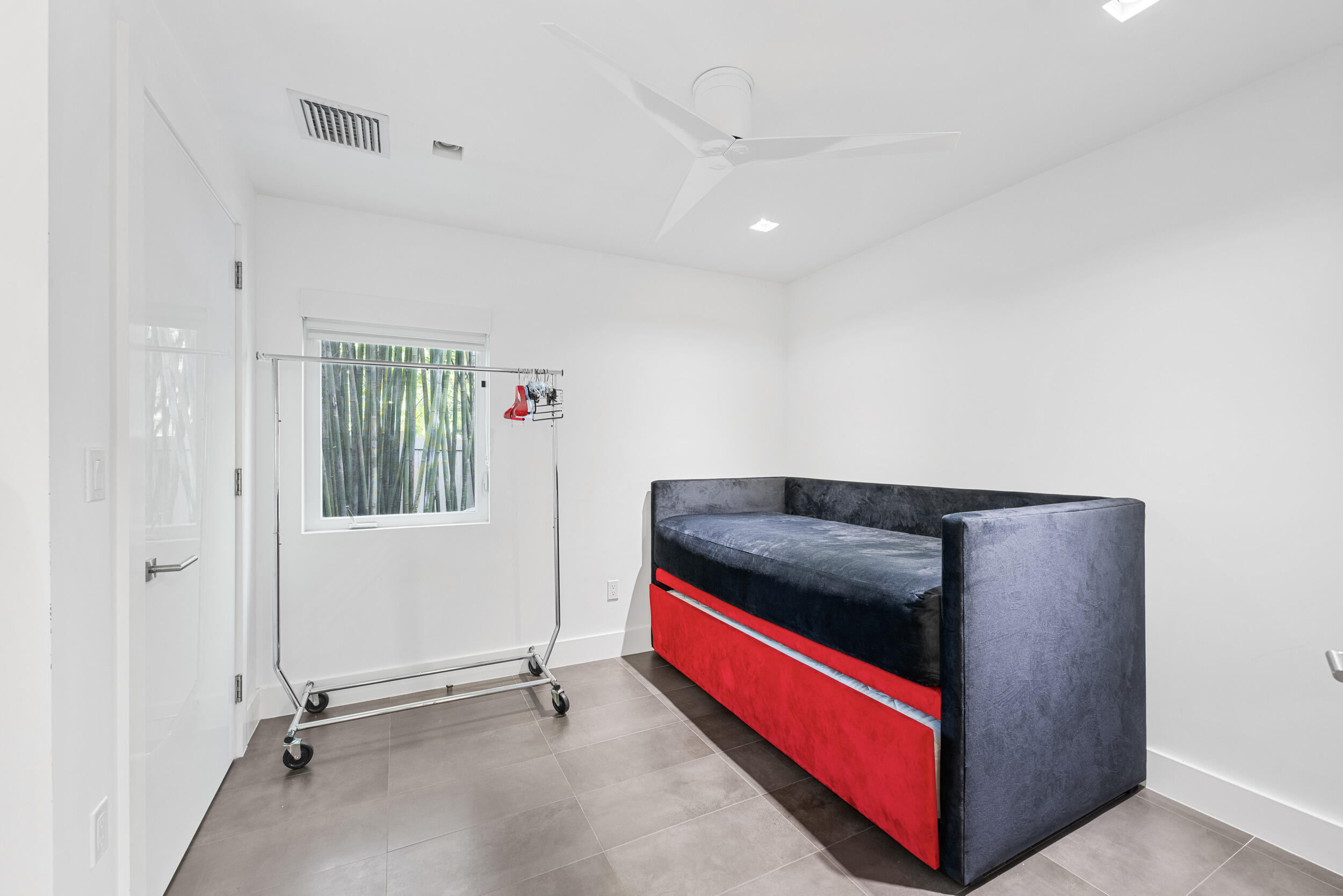 DEL MAR VILLAGE - Residential