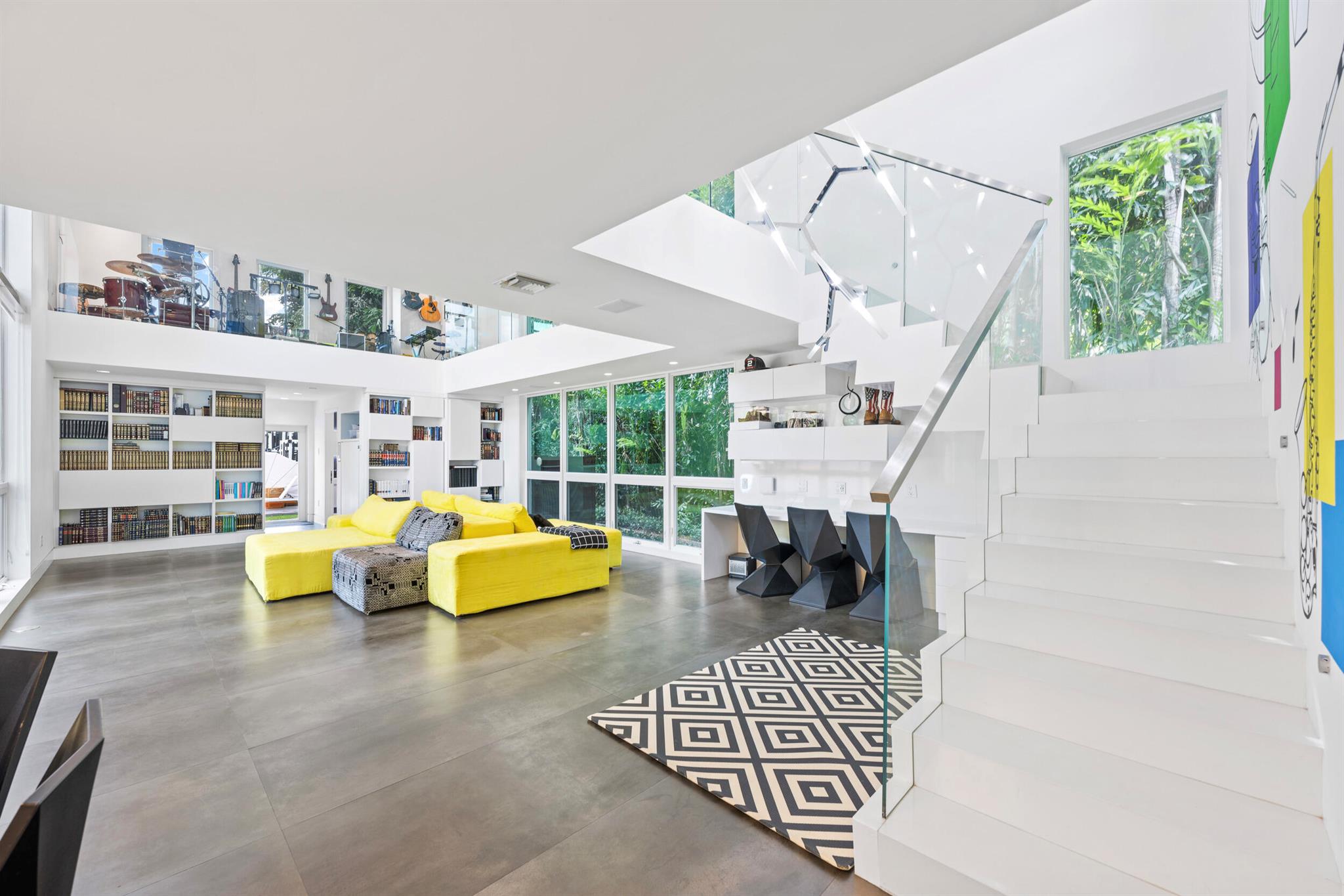 DEL MAR VILLAGE - Residential