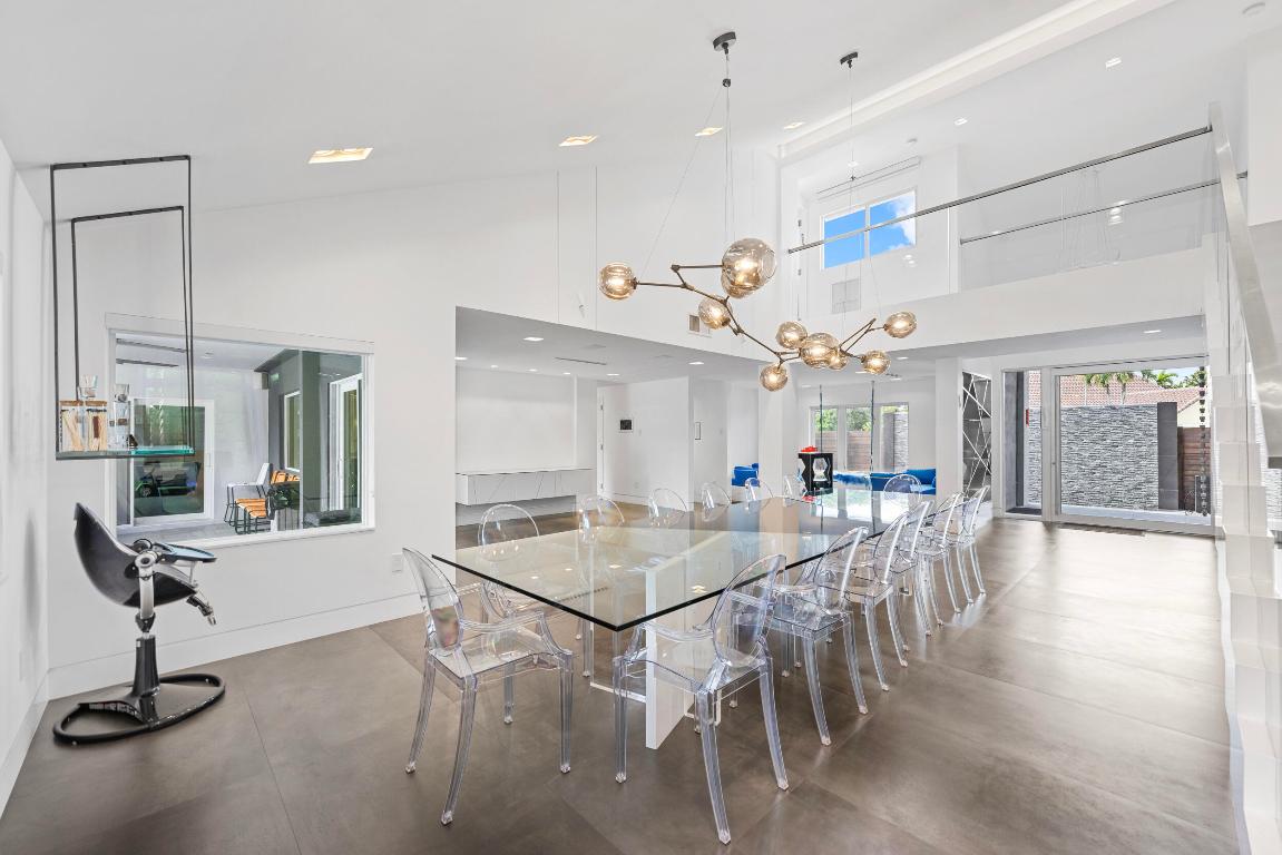 DEL MAR VILLAGE - Residential