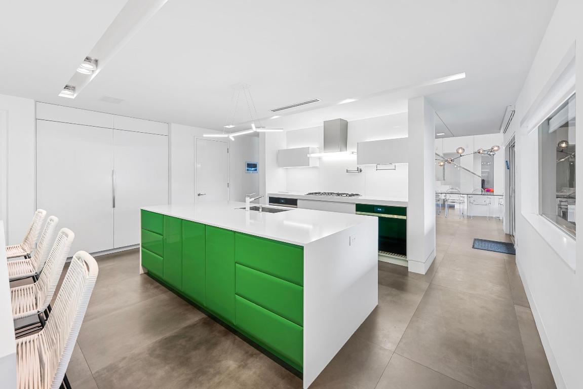 DEL MAR VILLAGE - Residential