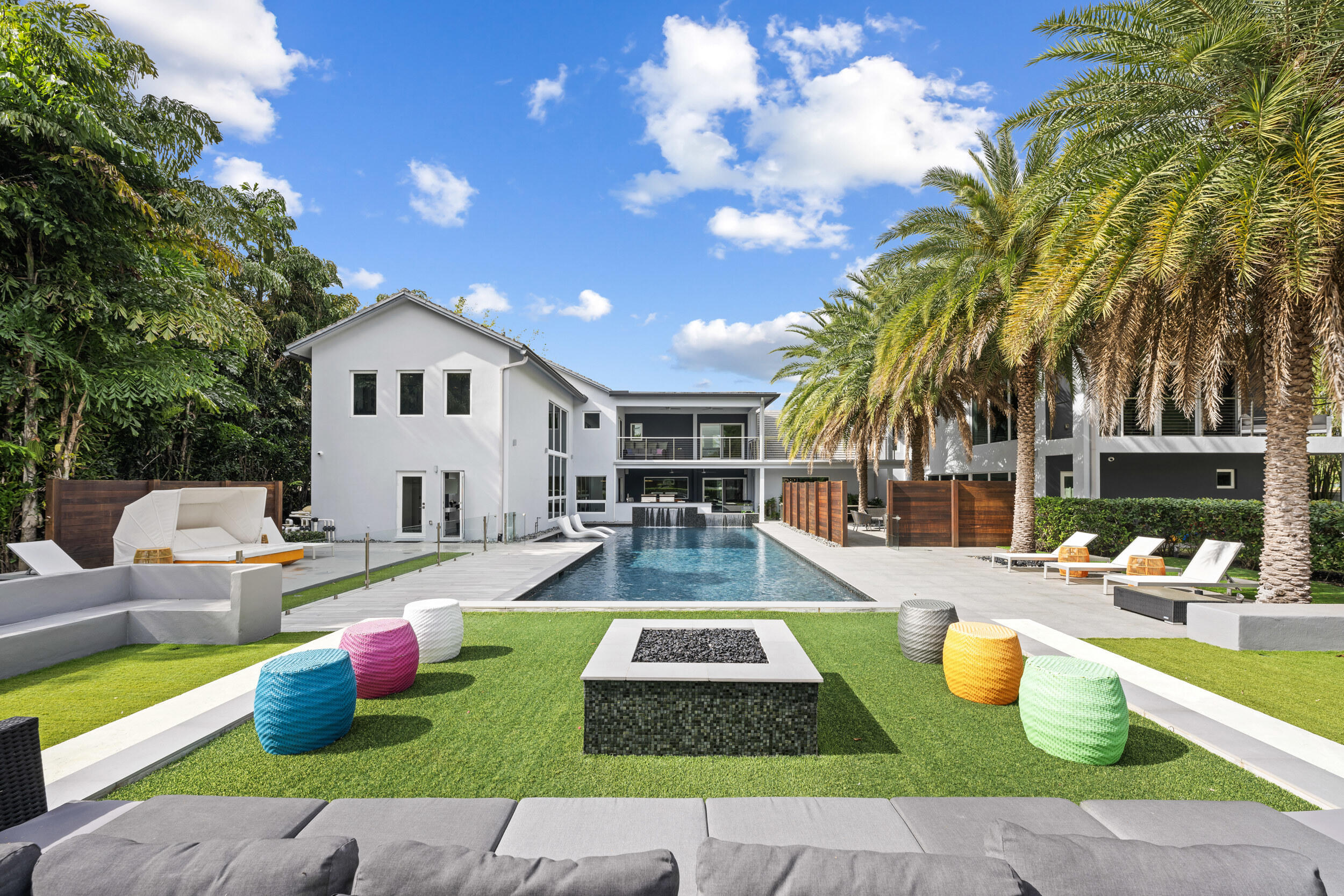 DEL MAR VILLAGE - Residential