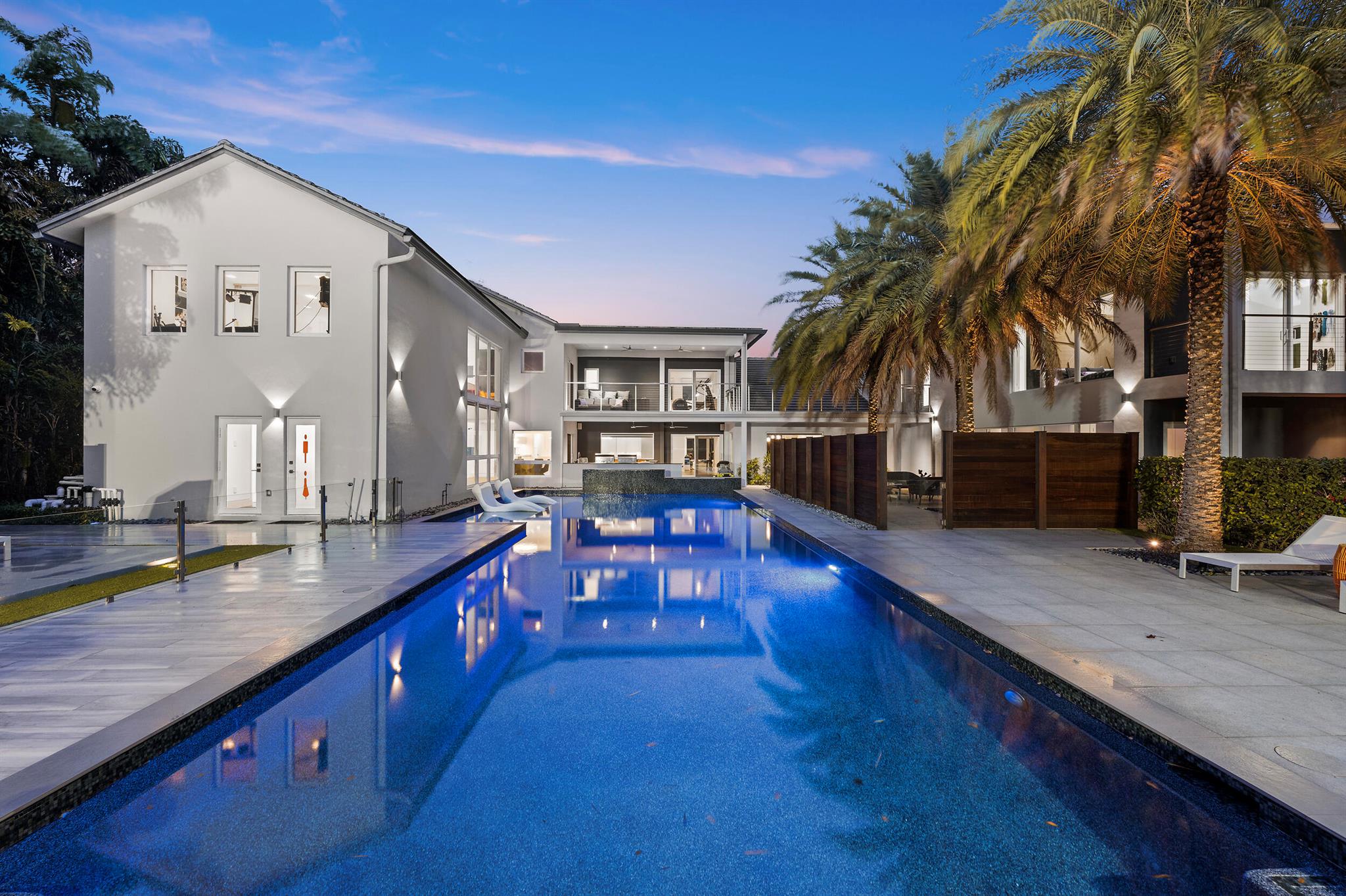 DEL MAR VILLAGE - Residential