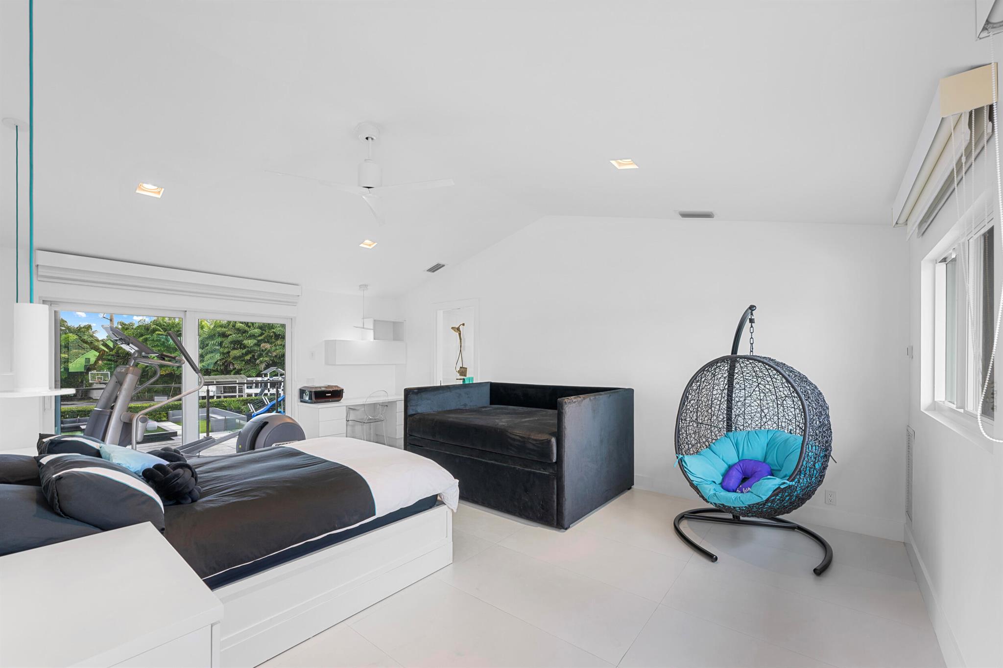 DEL MAR VILLAGE - Residential