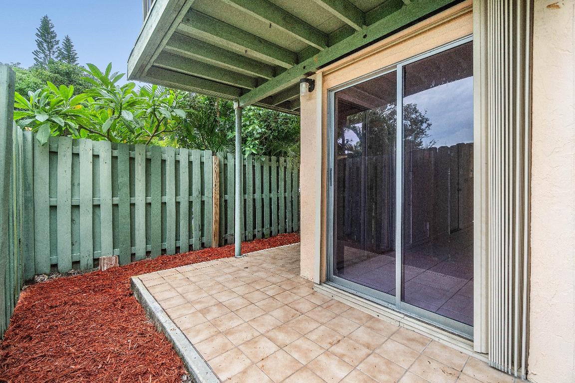 FAIRVIEW VILLAS CONDO - Residential