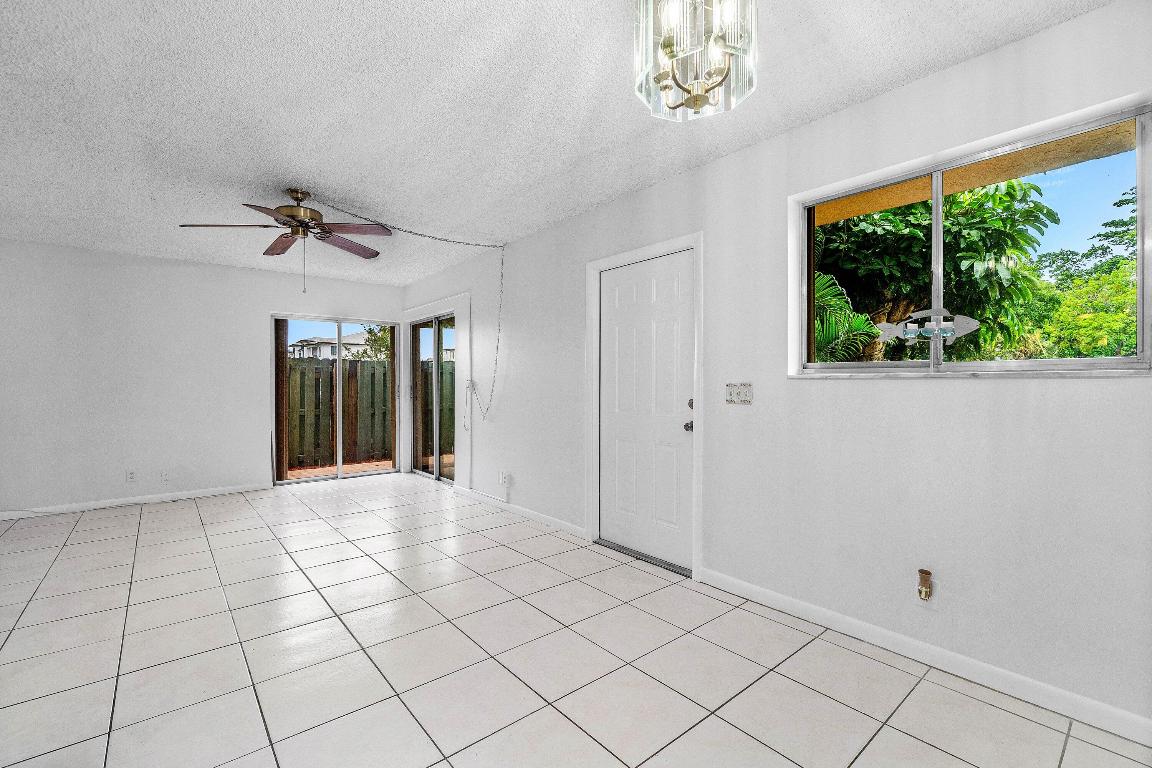 FAIRVIEW VILLAS CONDO - Residential