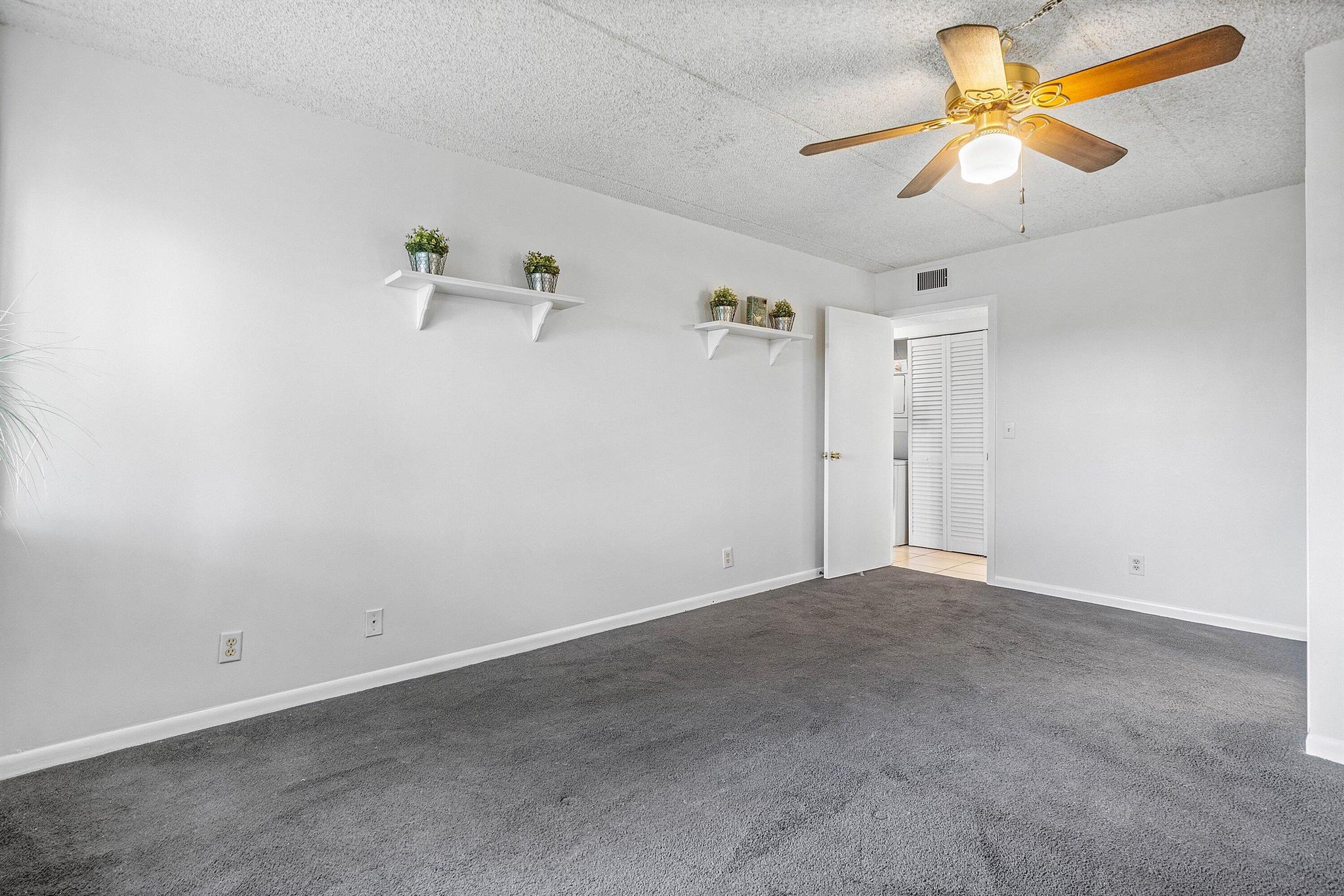 FAIRVIEW VILLAS CONDO - Residential