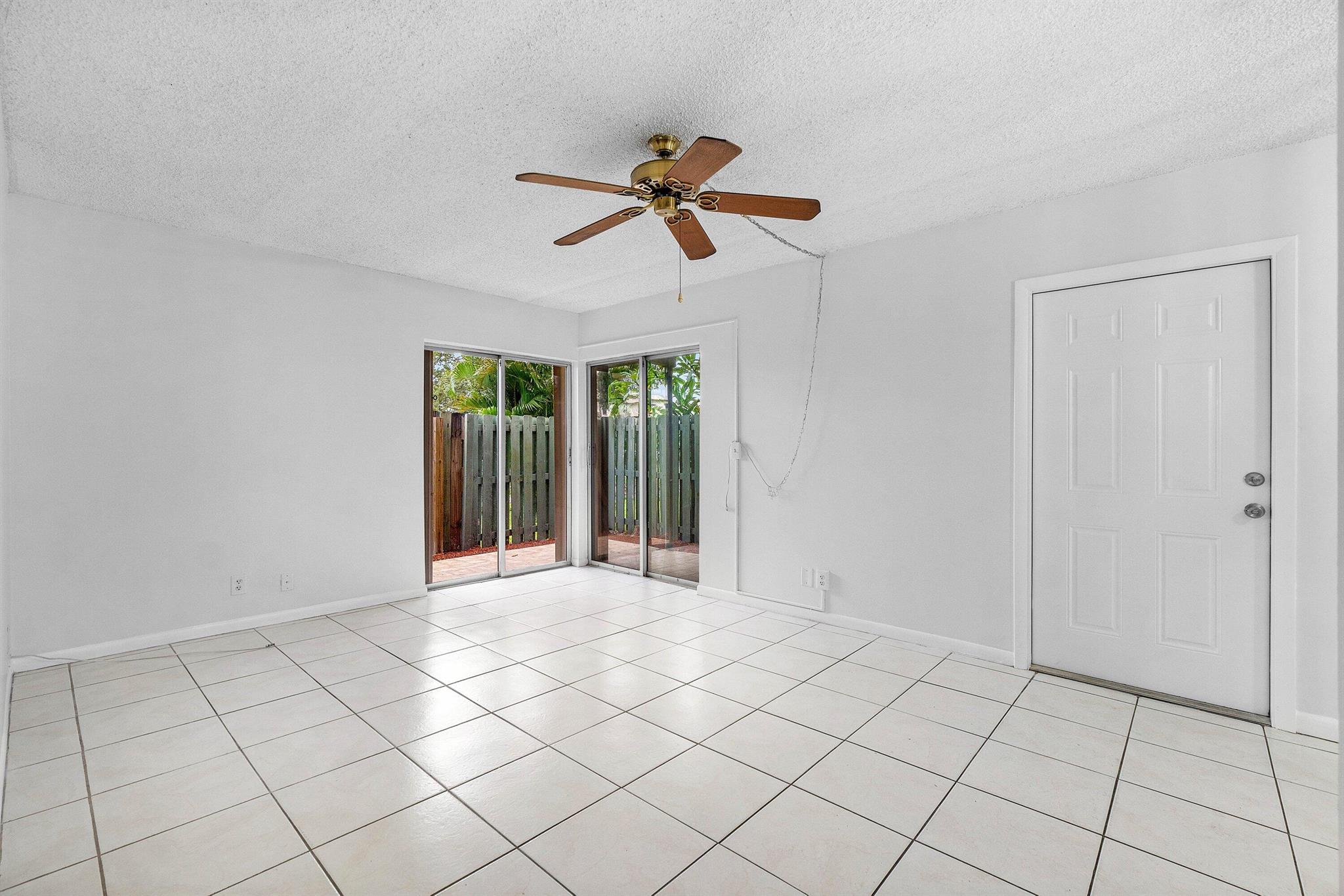 FAIRVIEW VILLAS CONDO - Residential