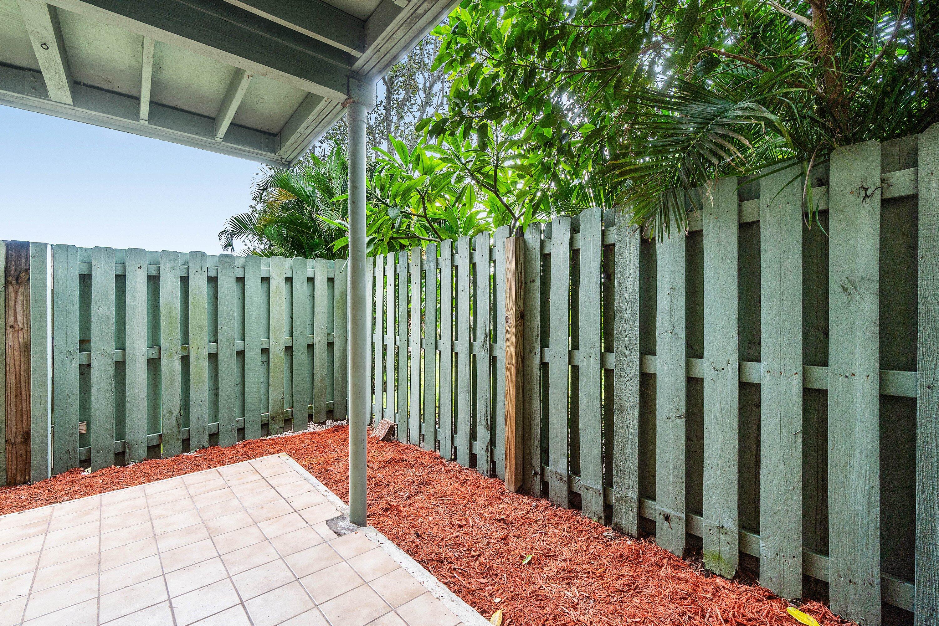 FAIRVIEW VILLAS CONDO - Residential