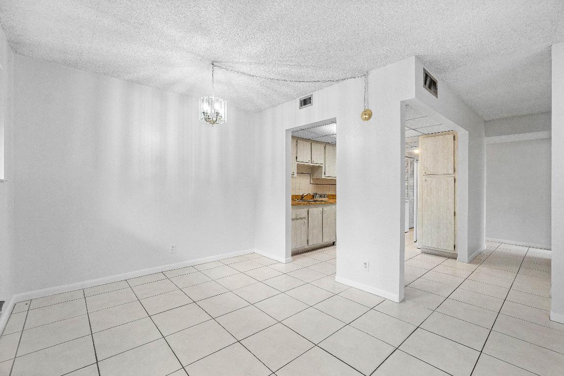 FAIRVIEW VILLAS CONDO - Residential