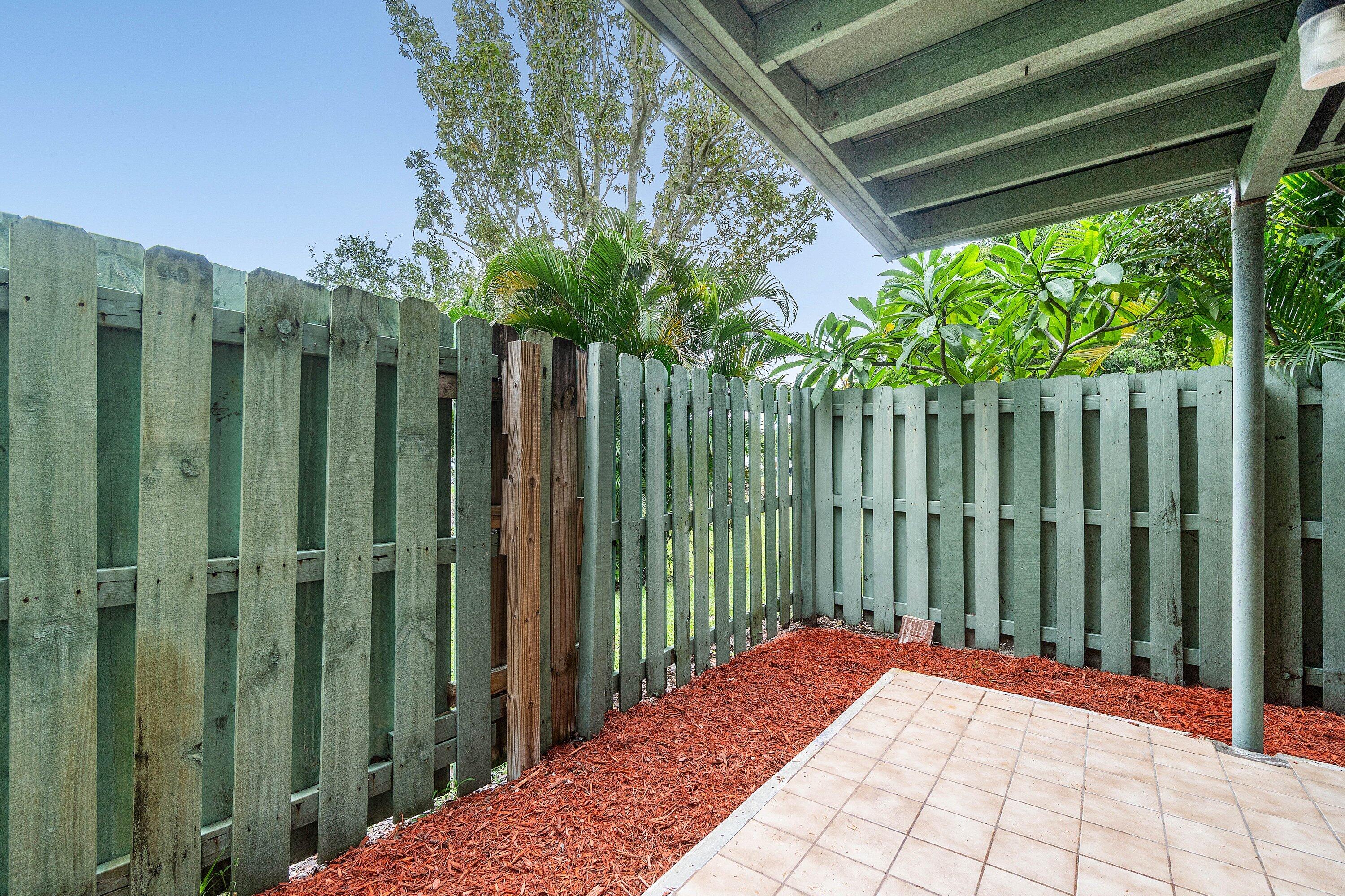 FAIRVIEW VILLAS CONDO - Residential