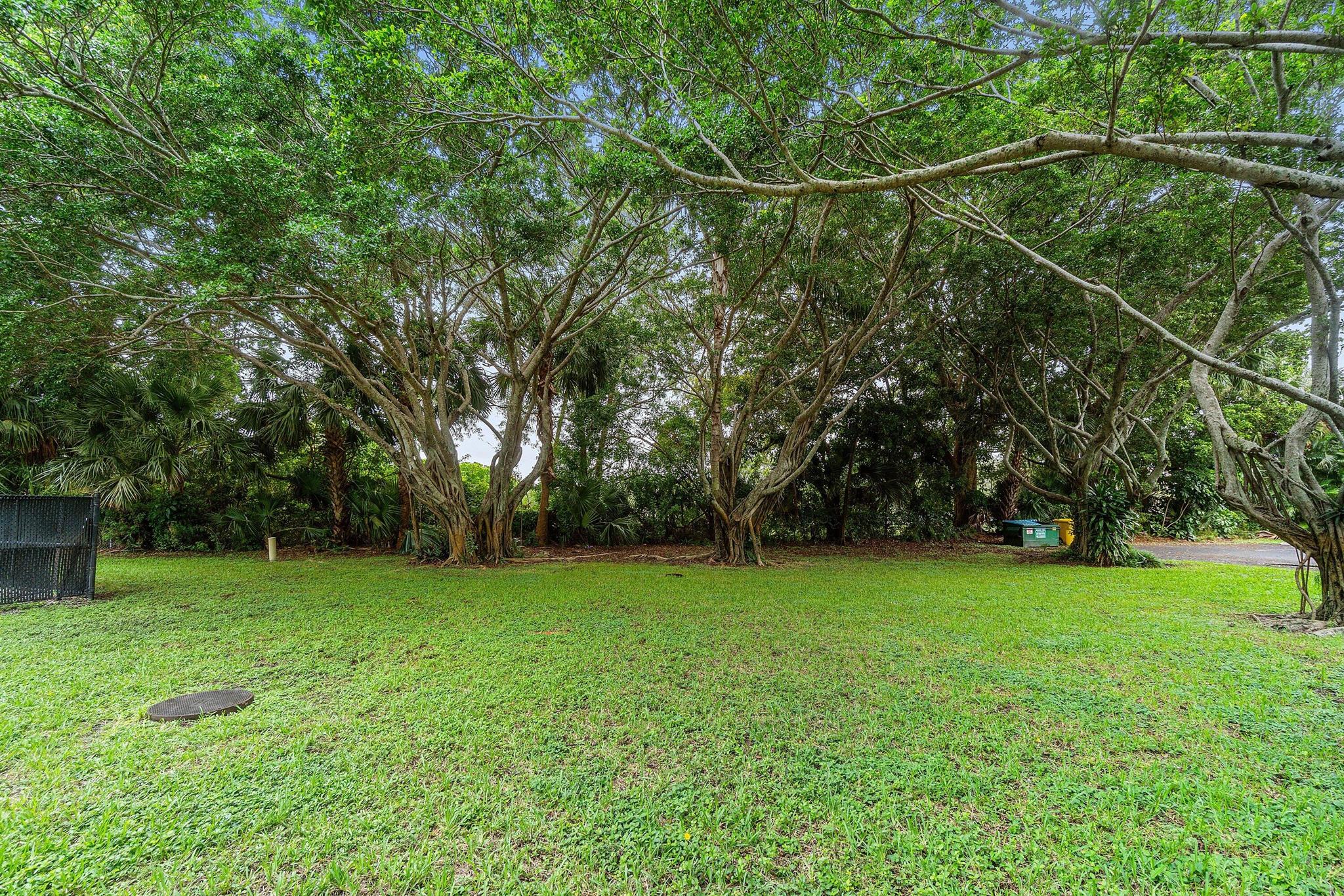 FAIRVIEW VILLAS CONDO - Residential