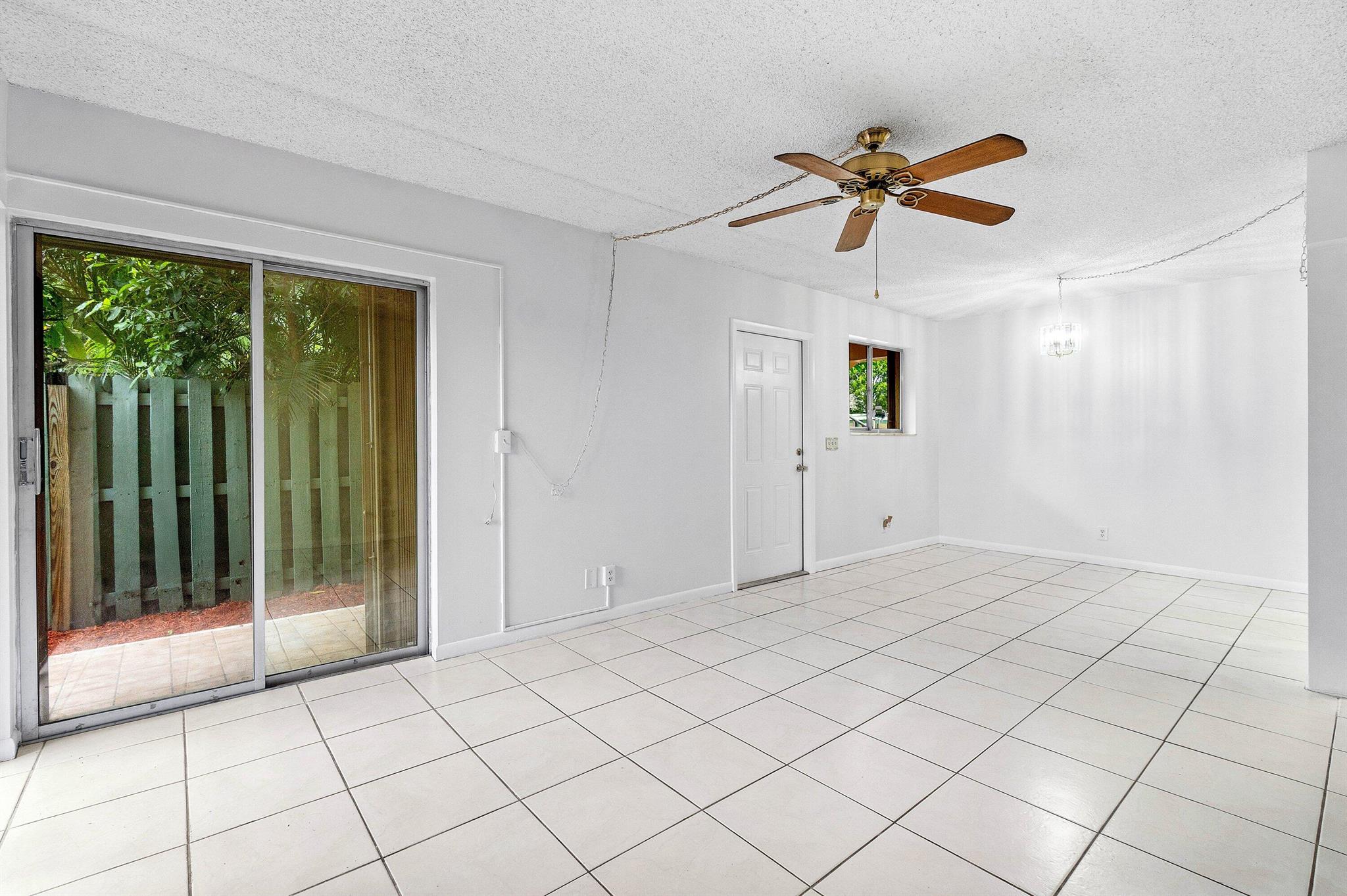 FAIRVIEW VILLAS CONDO - Residential