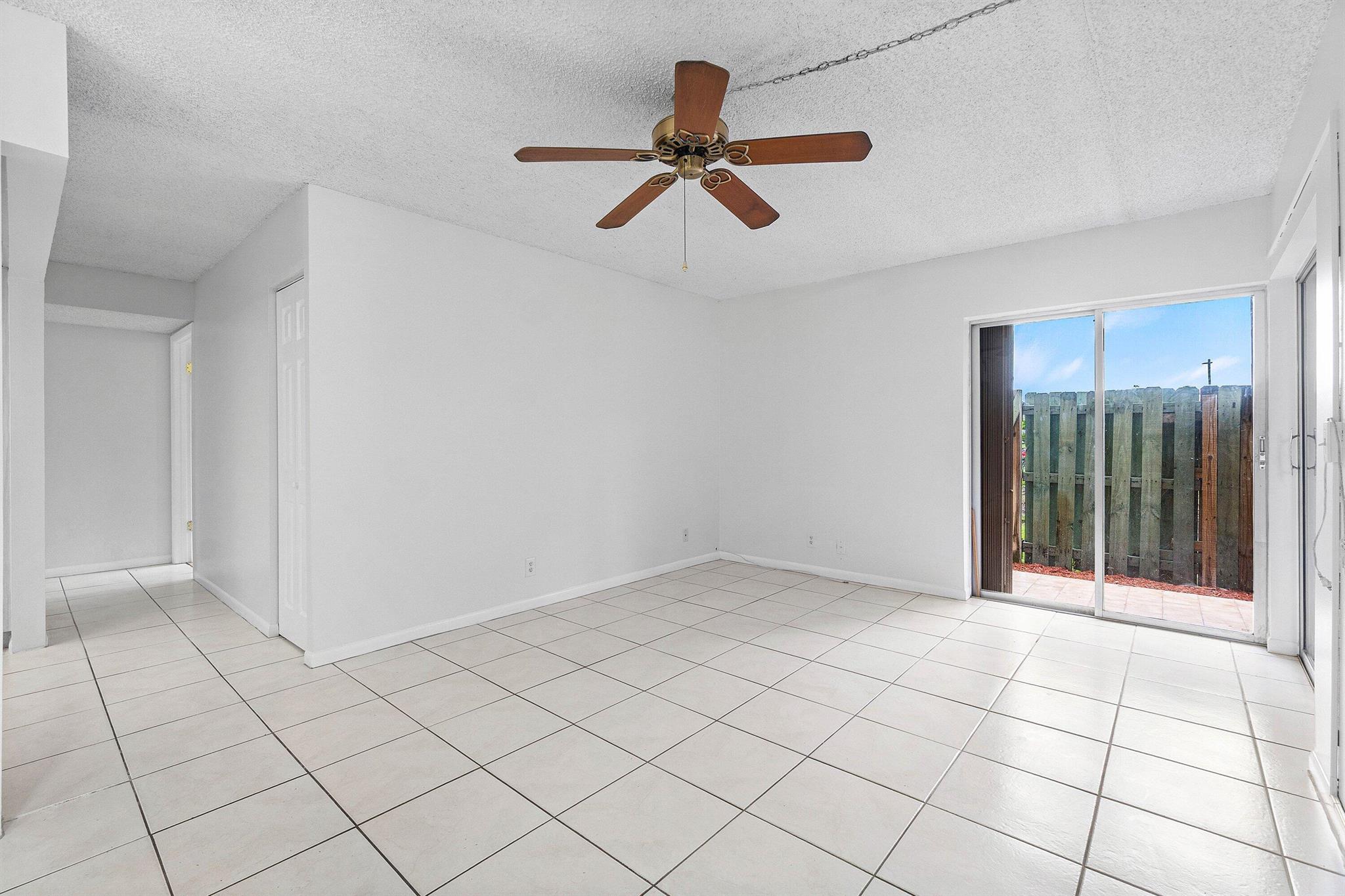 FAIRVIEW VILLAS CONDO - Residential