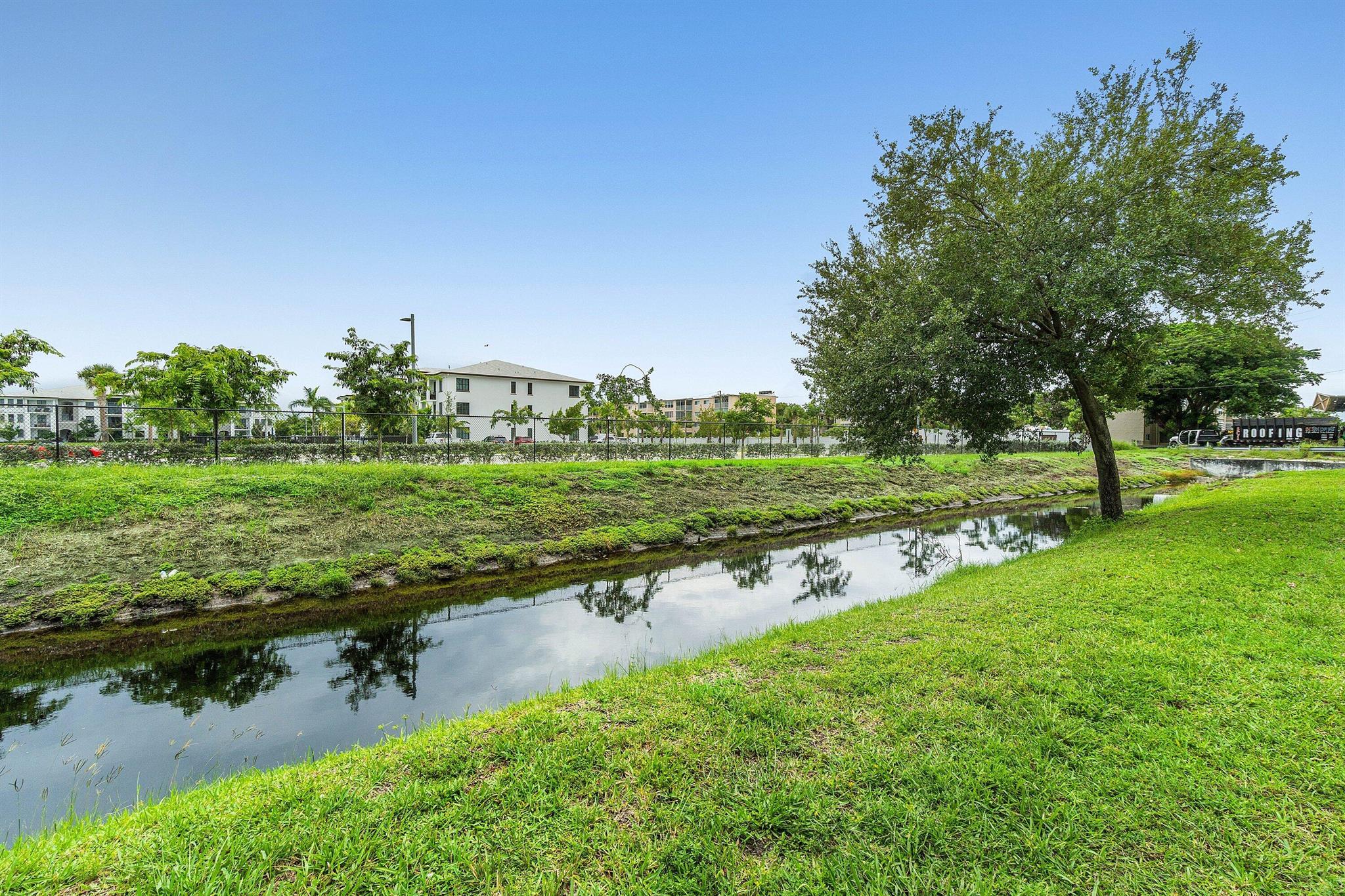 FAIRVIEW VILLAS CONDO - Residential