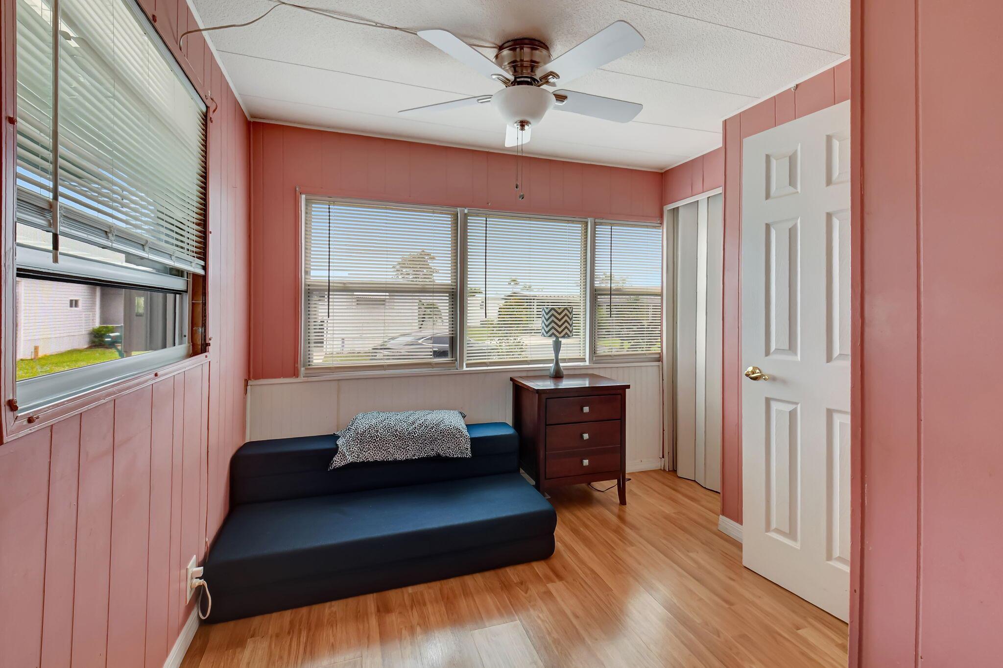 JAMAICA BAY MOBILE HOME C - Residential