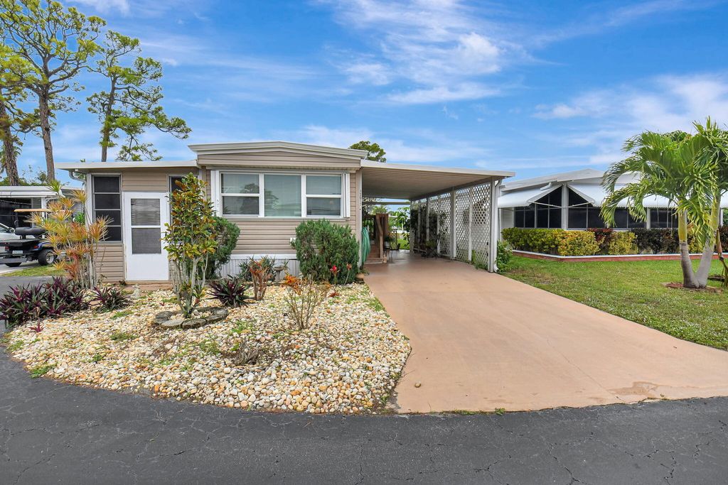 Photo of 13017 Janico Bay, Boynton Beach, FL 33436 (MLS # R11127997)
