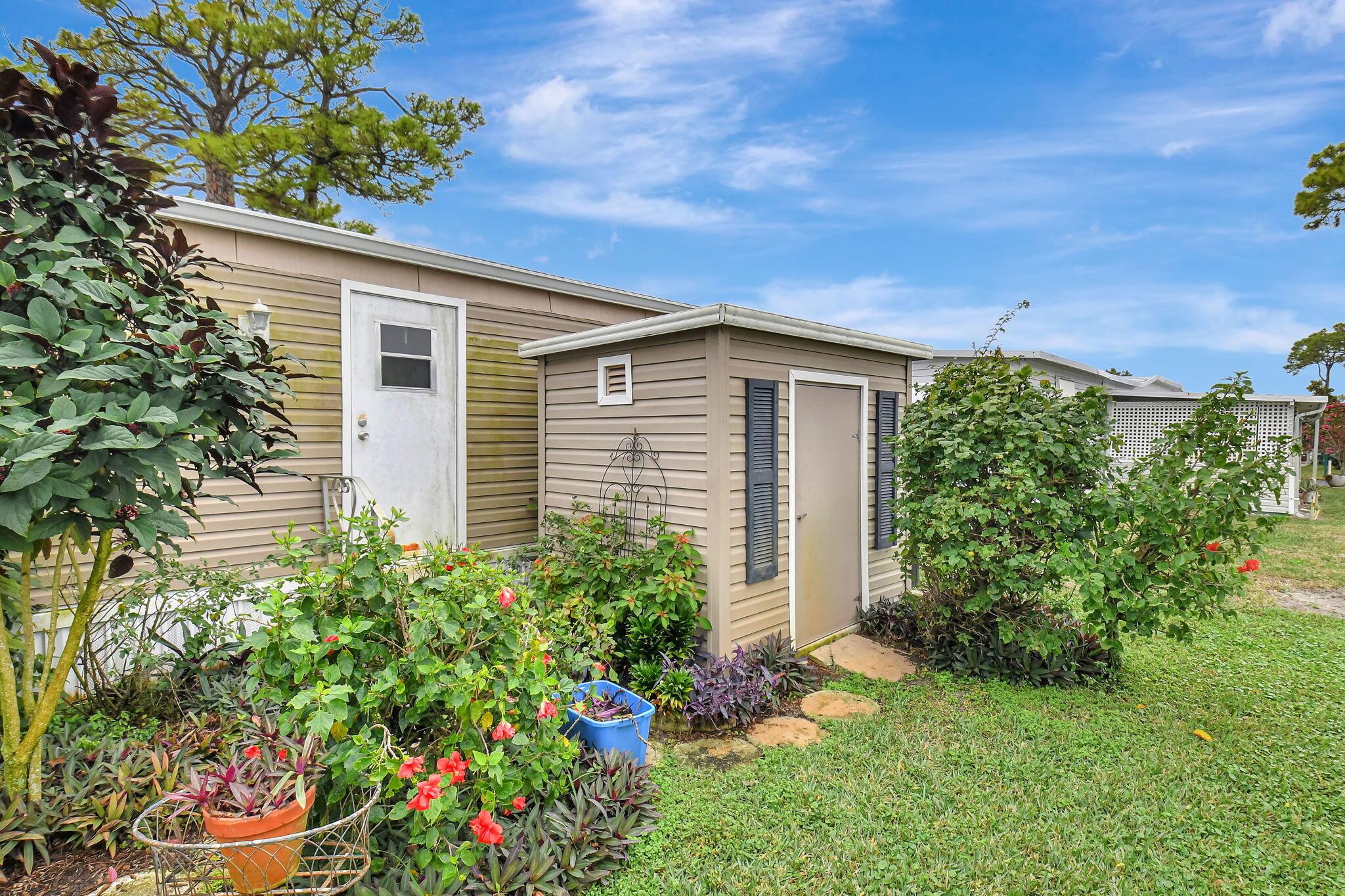 JAMAICA BAY MOBILE HOME C - Residential
