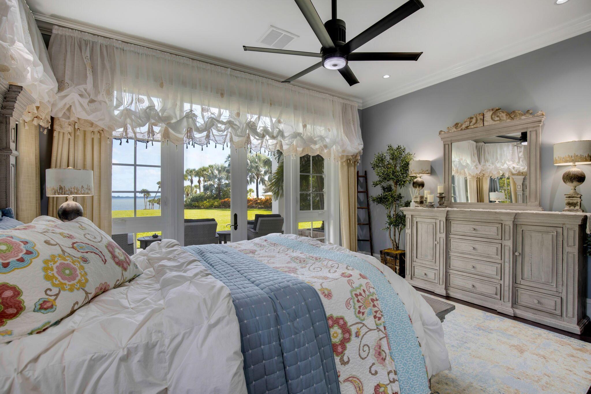 Indian River Drive - Residential