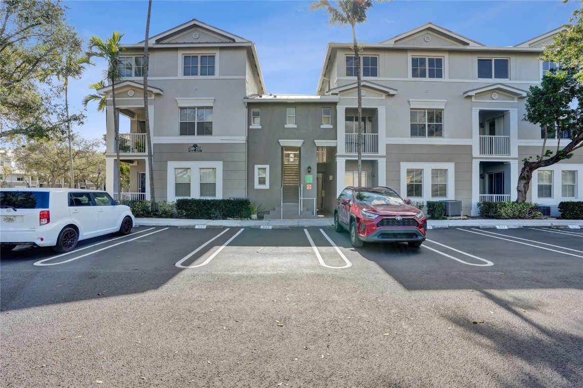 SHOMA COURTYARDS II - Residential