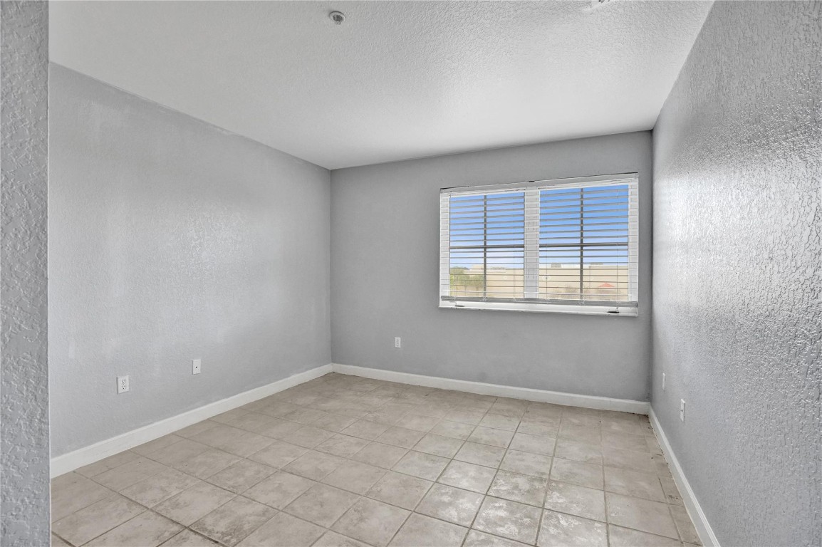 SHOMA COURTYARDS II - Residential