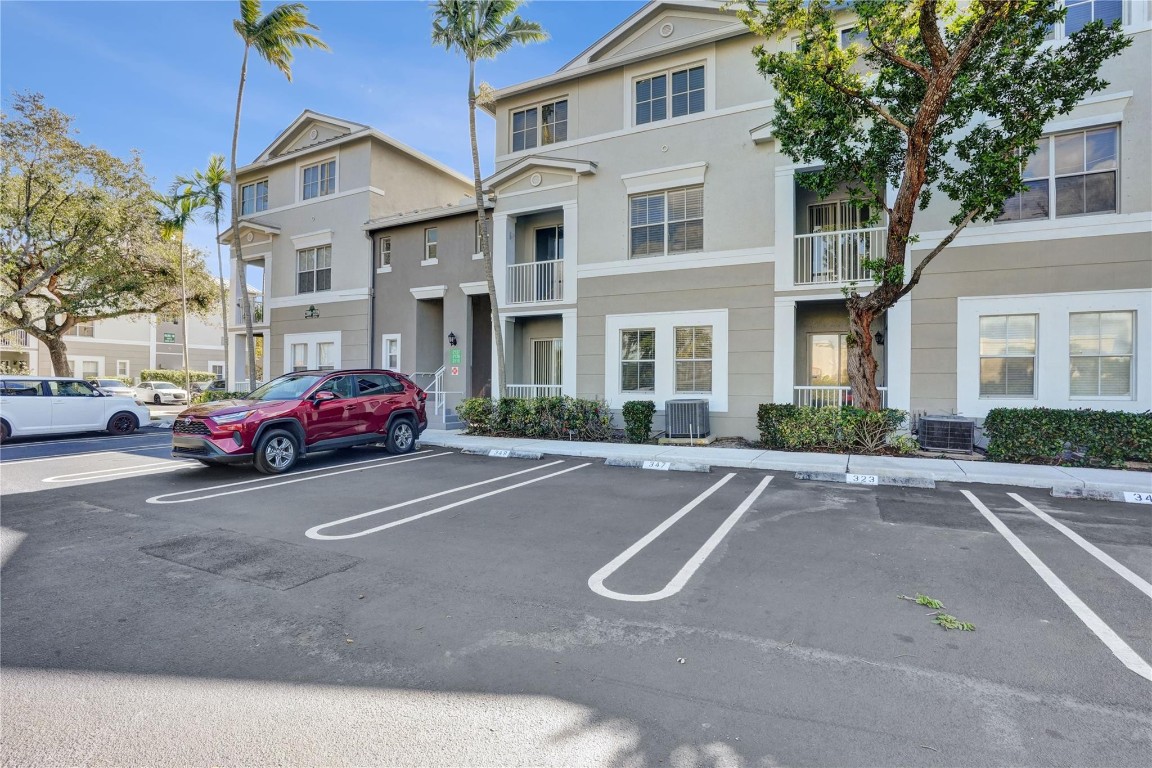 SHOMA COURTYARDS II - Residential