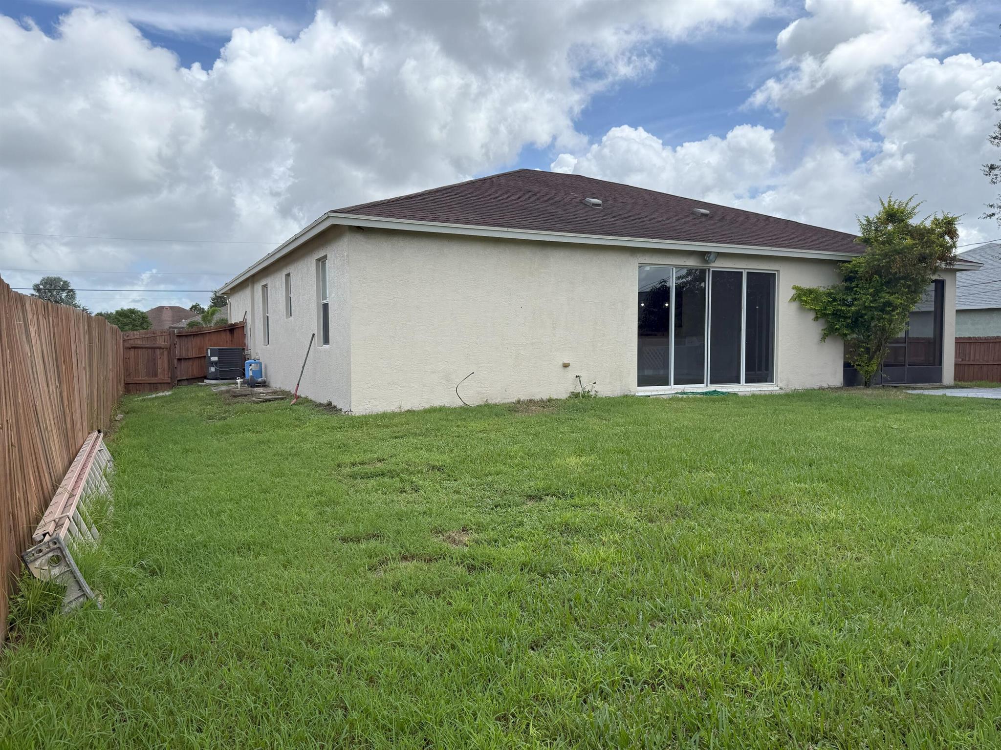 PORT ST LUCIE SECTION 33 - Residential