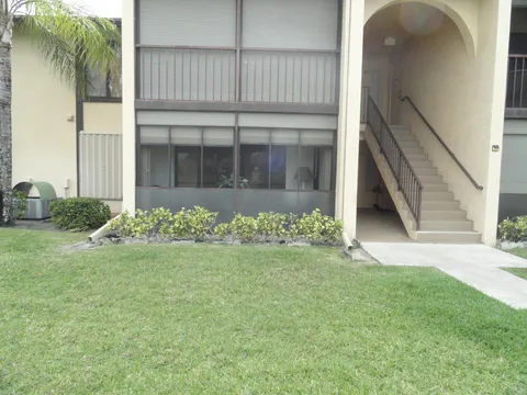 827 Sky Pine Way Unit F1, Greenacres, FL MLS: R11079485