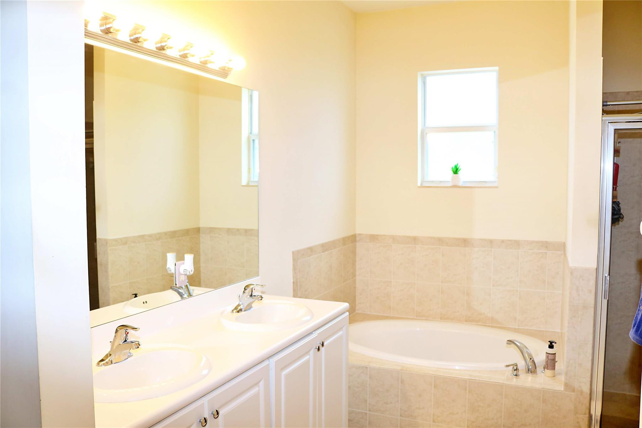 Aruba/Oasis - Residential