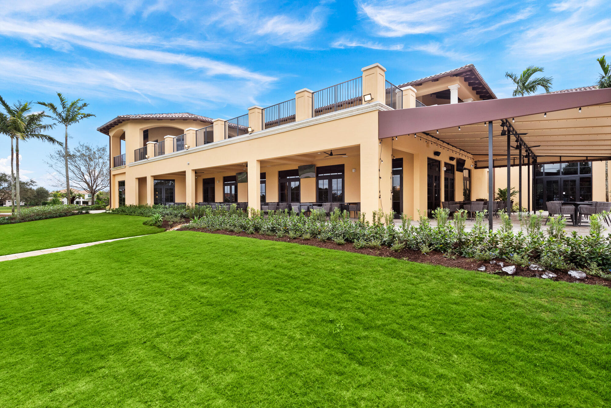 PARKLAND GOLF & COUNTRY CLUB - Residential