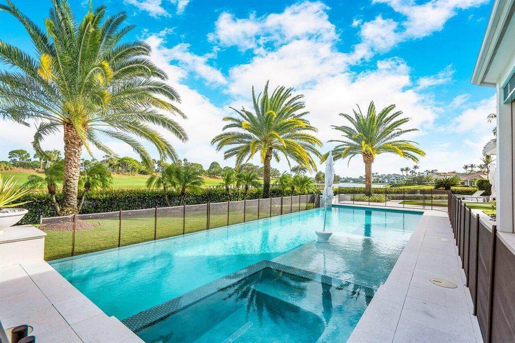 The Loxahatchee Club - Residential