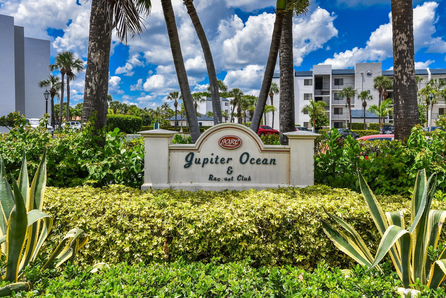 SEA RISE CONDO - Residential Lease