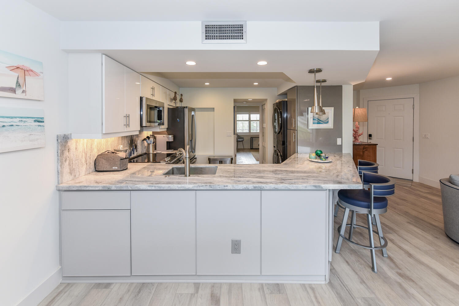 SEA RISE CONDO - Residential Lease