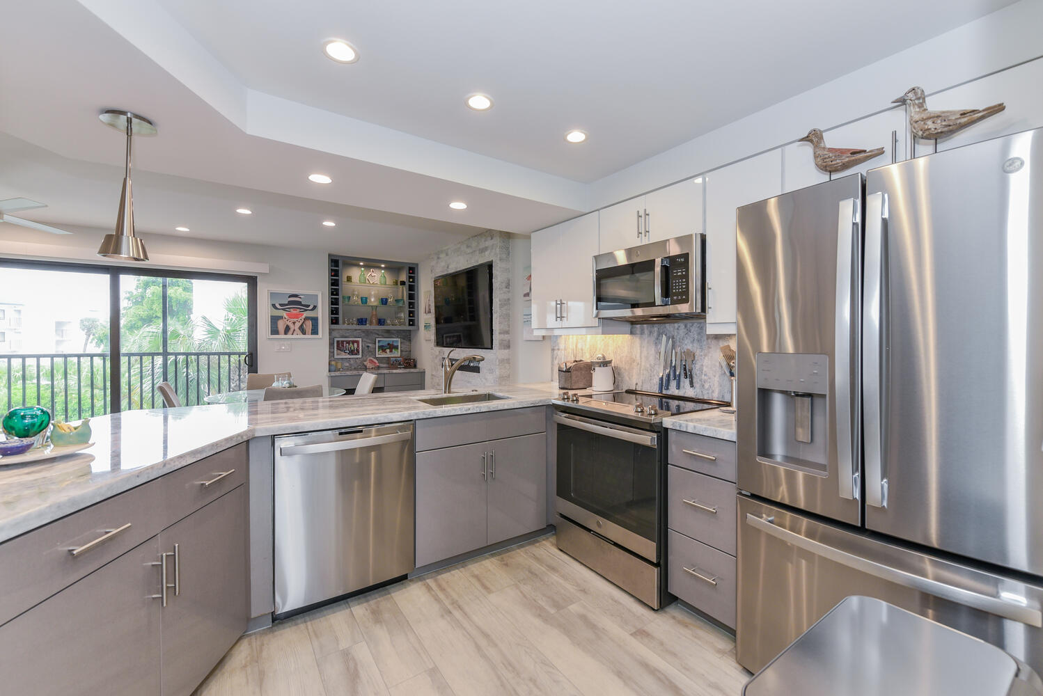 SEA RISE CONDO - Residential Lease