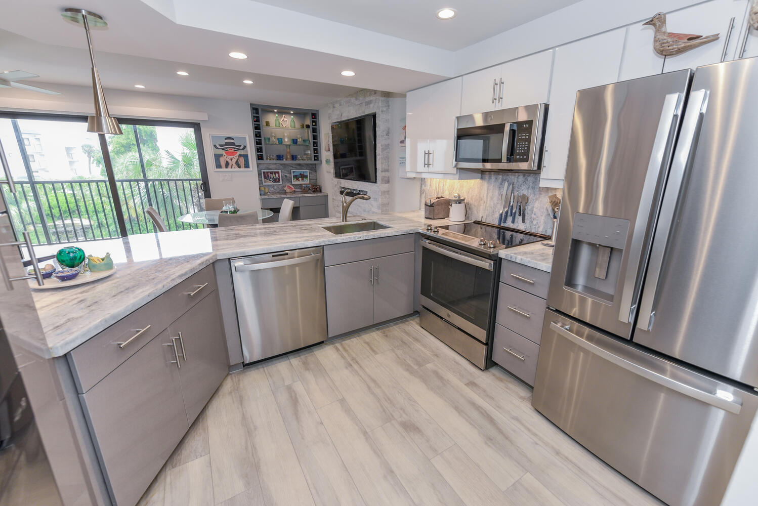 SEA RISE CONDO - Residential Lease