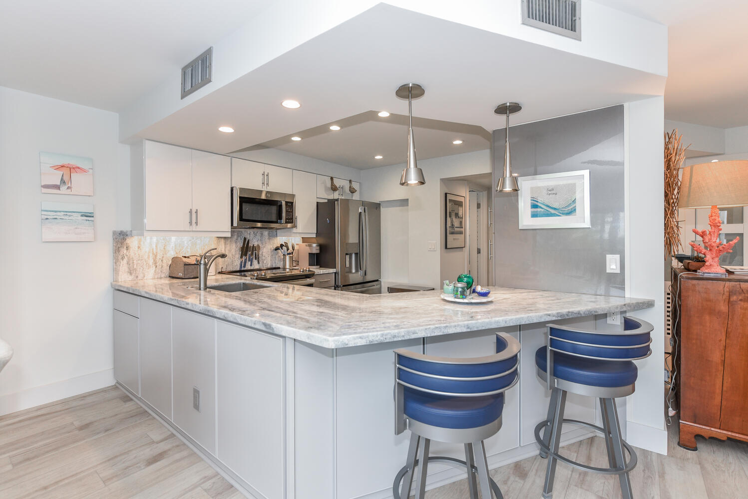 SEA RISE CONDO - Residential Lease