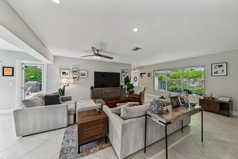 Tiny photo for 3652 NE 18TH Avenue, Oakland Park, FL 33334 (MLS # B26056946)