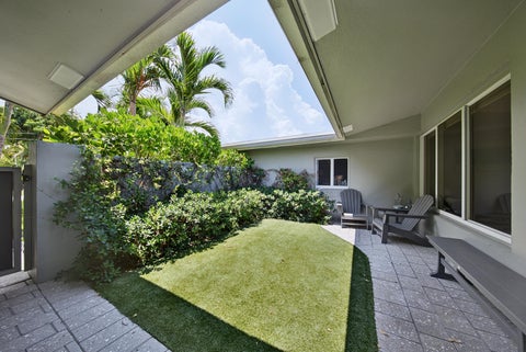 Tiny photo for 3652 NE 18TH Avenue, Oakland Park, FL 33334 (MLS # B26056946)
