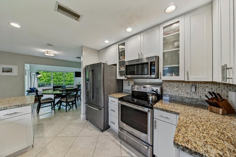 Tiny photo for 3652 NE 18TH Avenue, Oakland Park, FL 33334 (MLS # B26056946)