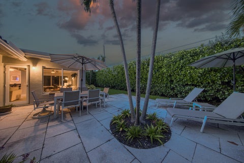 Tiny photo for 3652 NE 18TH Avenue, Oakland Park, FL 33334 (MLS # B26056946)