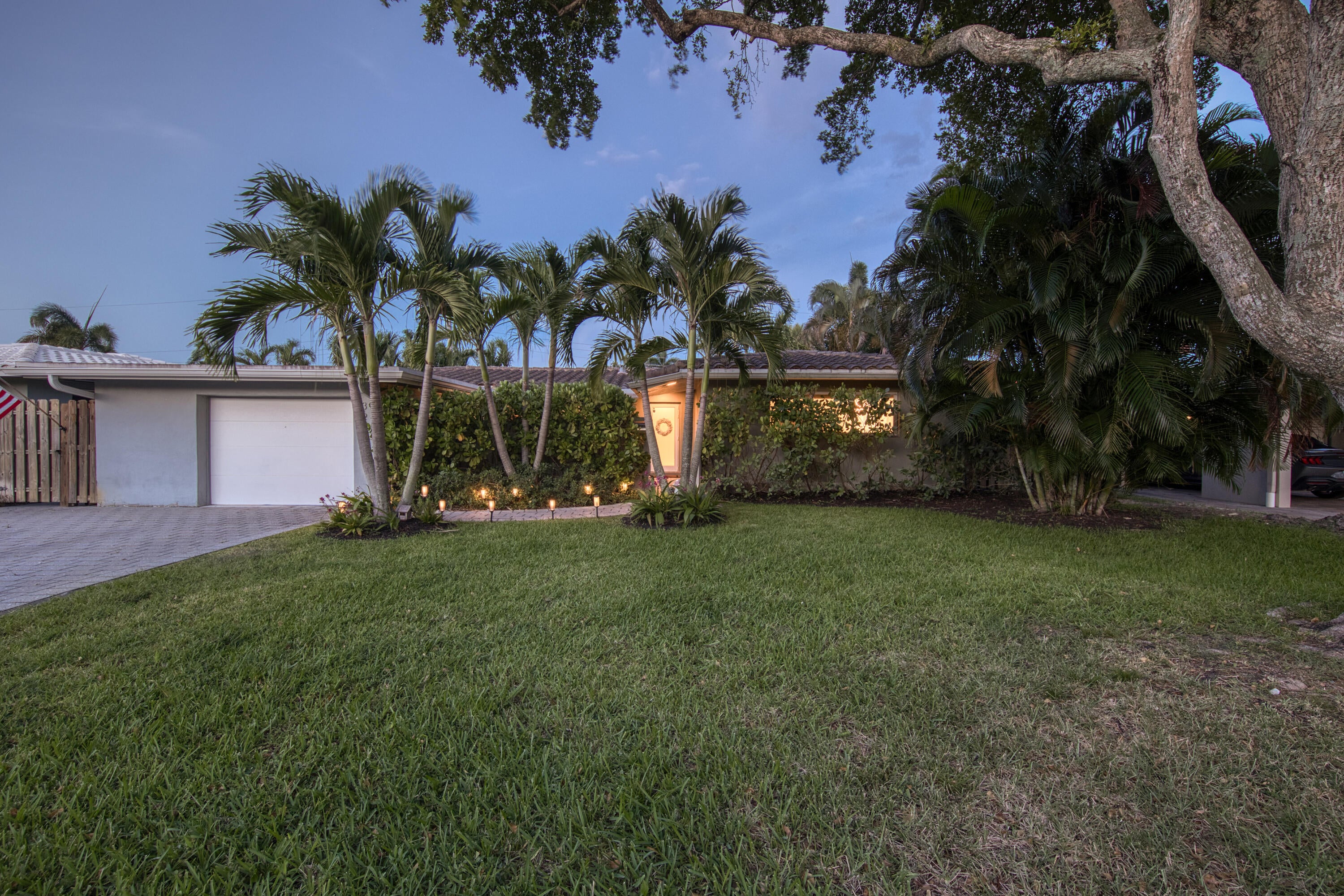 3652 NE 18TH Avenue, Oakland Park FL 33334