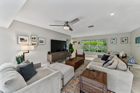 Tiny photo for 3652 NE 18TH Avenue, Oakland Park, FL 33334 (MLS # B26056946)