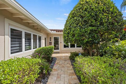1719 Poinsettia Dr Fort Lauderdale FL 33305