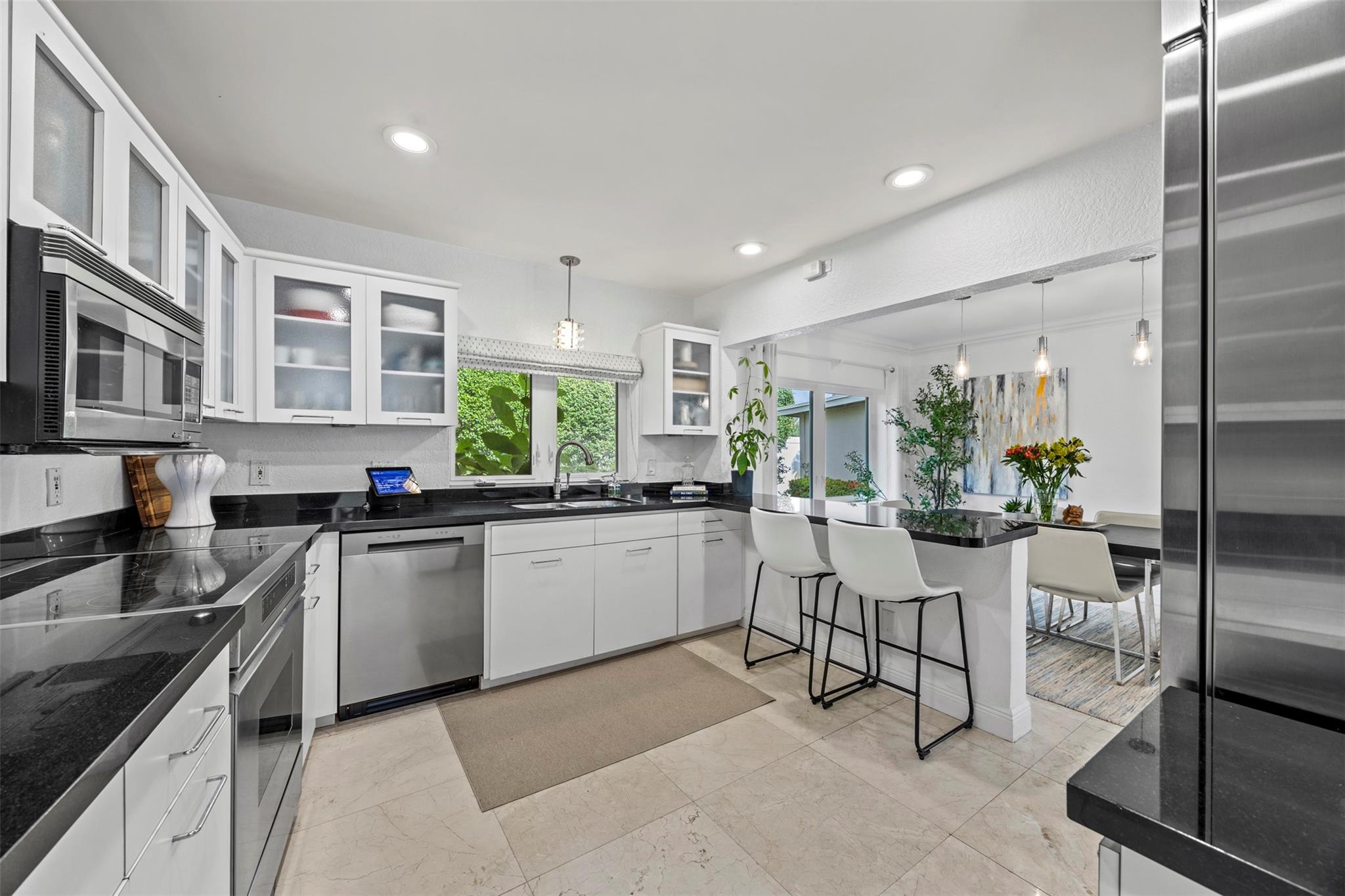 1719 Poinsettia Dr